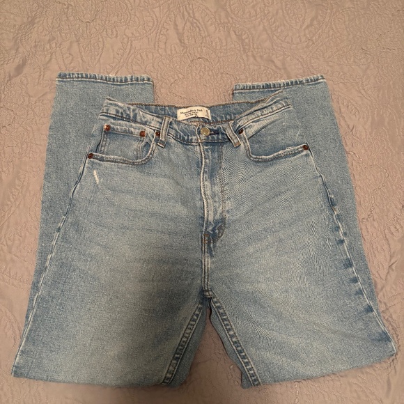 Abercrombie & Fitch Ankle Straight Jeans - Picture 1 of 3